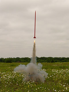 Prepping a two stage cluster rocket for an egg loft